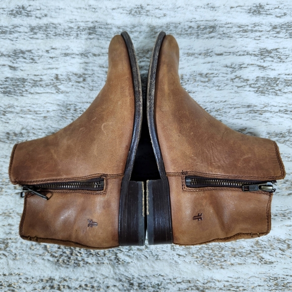 FRYE "Carly Chelsea" Cognac Double Zip Leather Ankle Bootie | Women's Size 6B - Picture 7 of 13